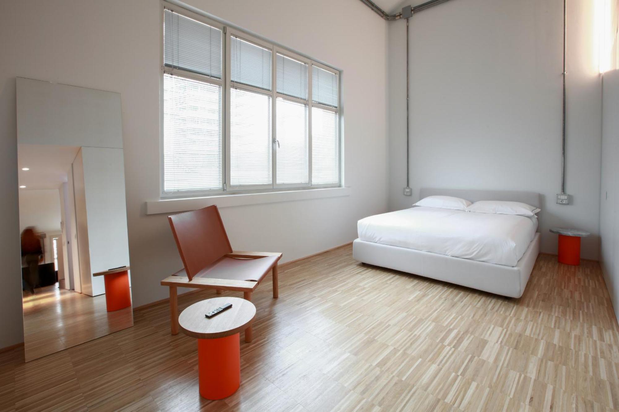 Basicvillage Milano Rom bilde